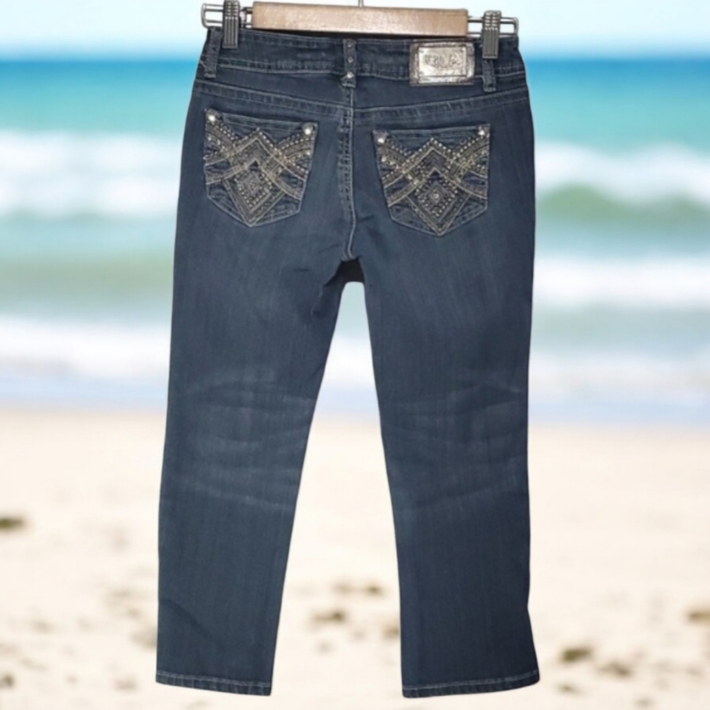 Grace in LA jeans women's size 3 blue silver embroidered pockets jewels capri
